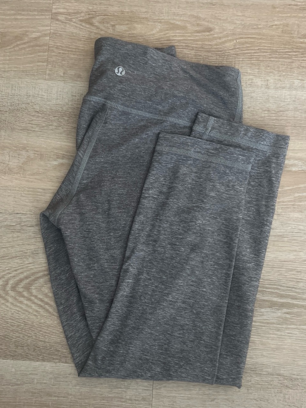 lululemon athletica Heathered Gray capri Leggings
